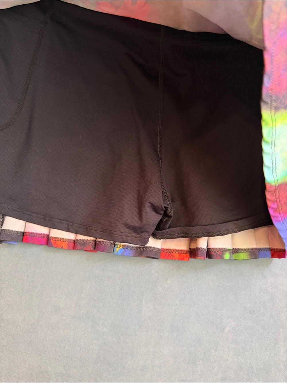 Dona Jo Multicolor Abstract Print Athletic Skirt - Picture 6 of 6